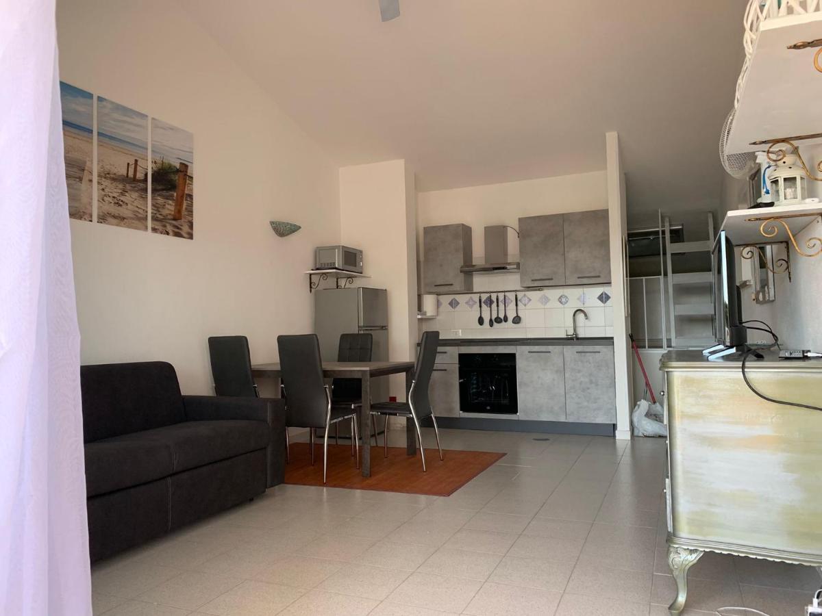 Residenze Coda Cavallo ซาน เตโอโดโร ภายนอก รูปภาพ